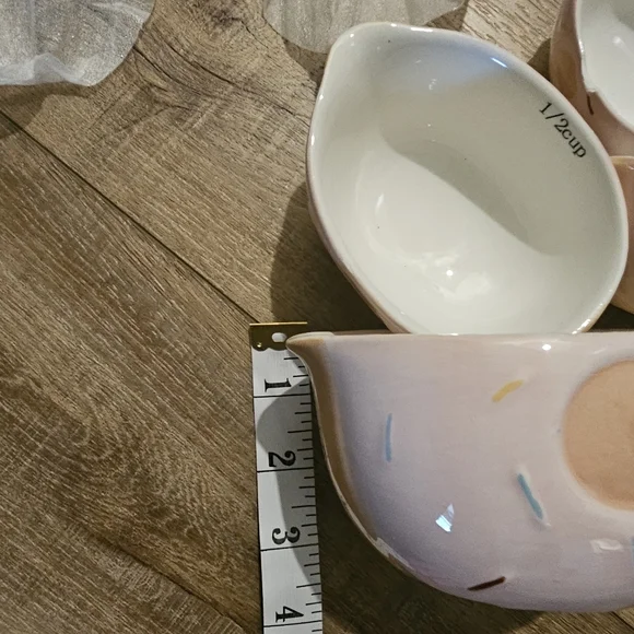 Donut Measuring Cups!!!! - Picture 6 of 6